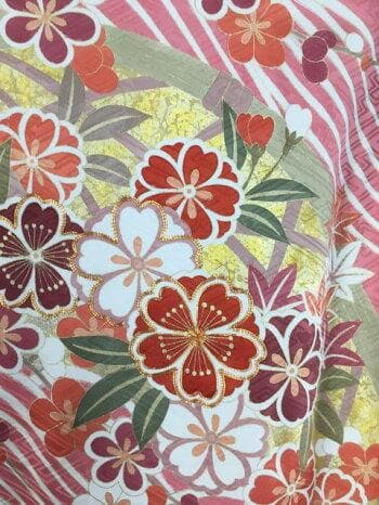 お値下げ！本加工☆豪華ピンク金駒刺繍振袖