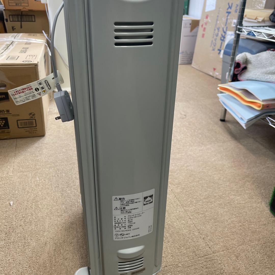 【美品】DeLonghi オイルヒーター デジタル操作パネル付　動作確認済み