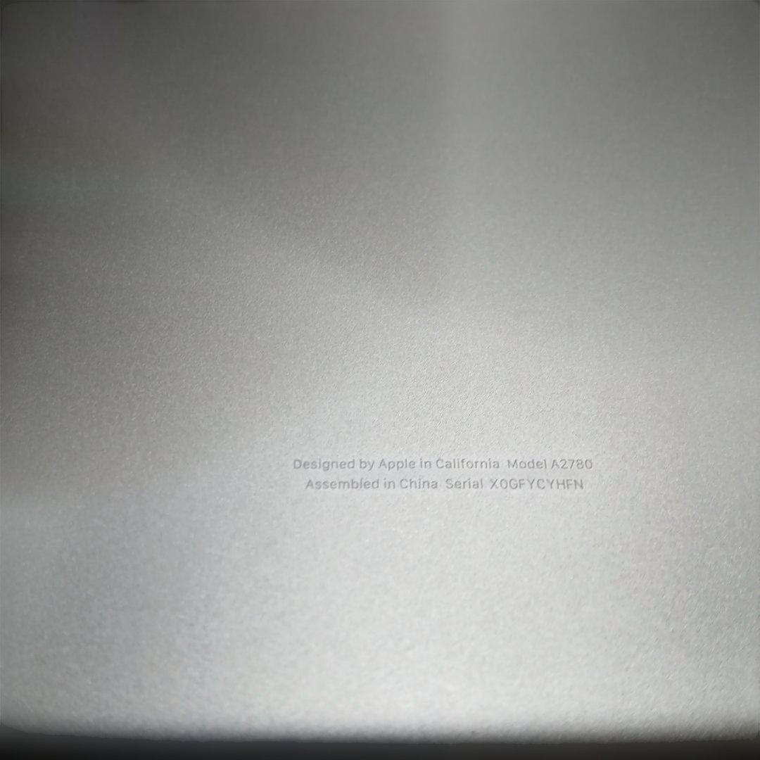 MacBook Pro シルバー