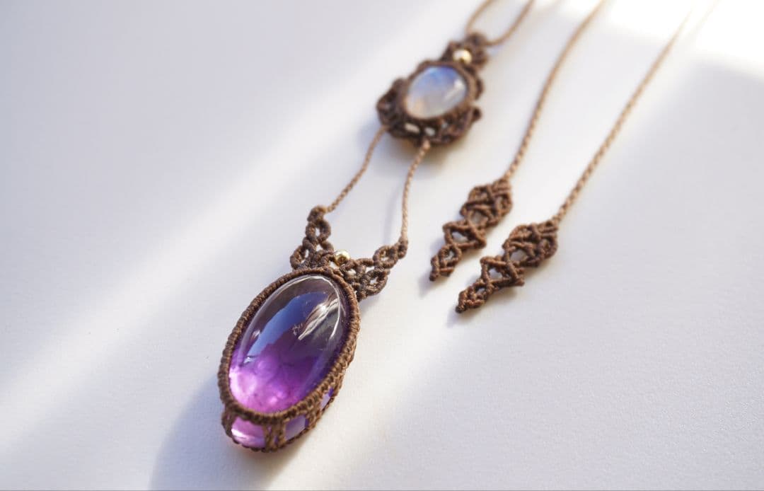 《H様お取り置き》夜明けの空の色　グラデーションアメジスト　マクラメ　ネックレス