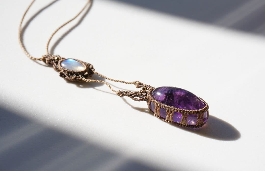 《H様お取り置き》夜明けの空の色　グラデーションアメジスト　マクラメ　ネックレス