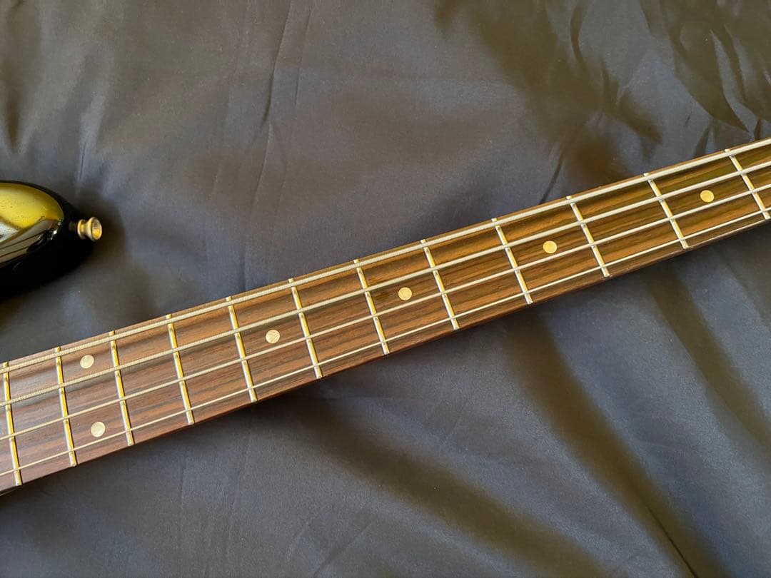 squier J bass ジャズベース Fender エレキベース ケース付き