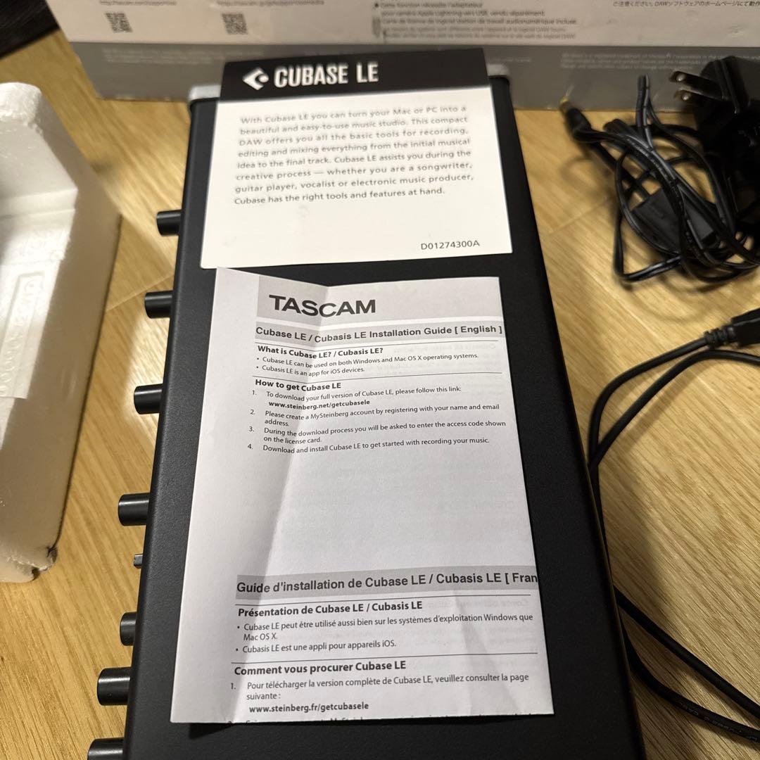 TASCAM US-4x4　オーディオインターフェース