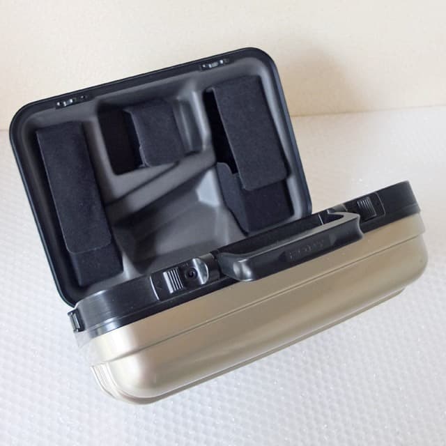 ヴィンテージ ソニー ビデオ8 カムコーダー用 ハードケース LC V814