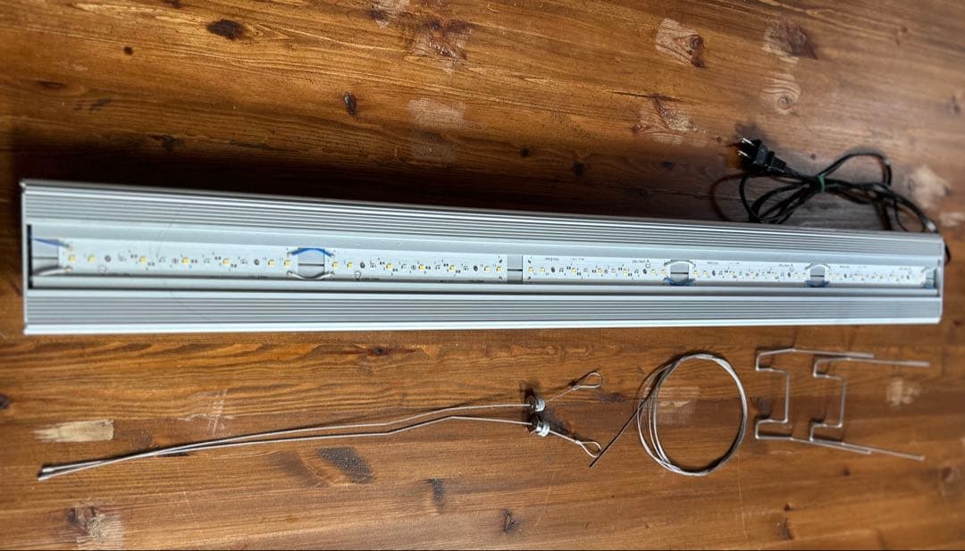 アクロ　オリジナルＬＥＤ　ＴＲＩＡＮＧＬＥ　ＧＲＯＷ　９００