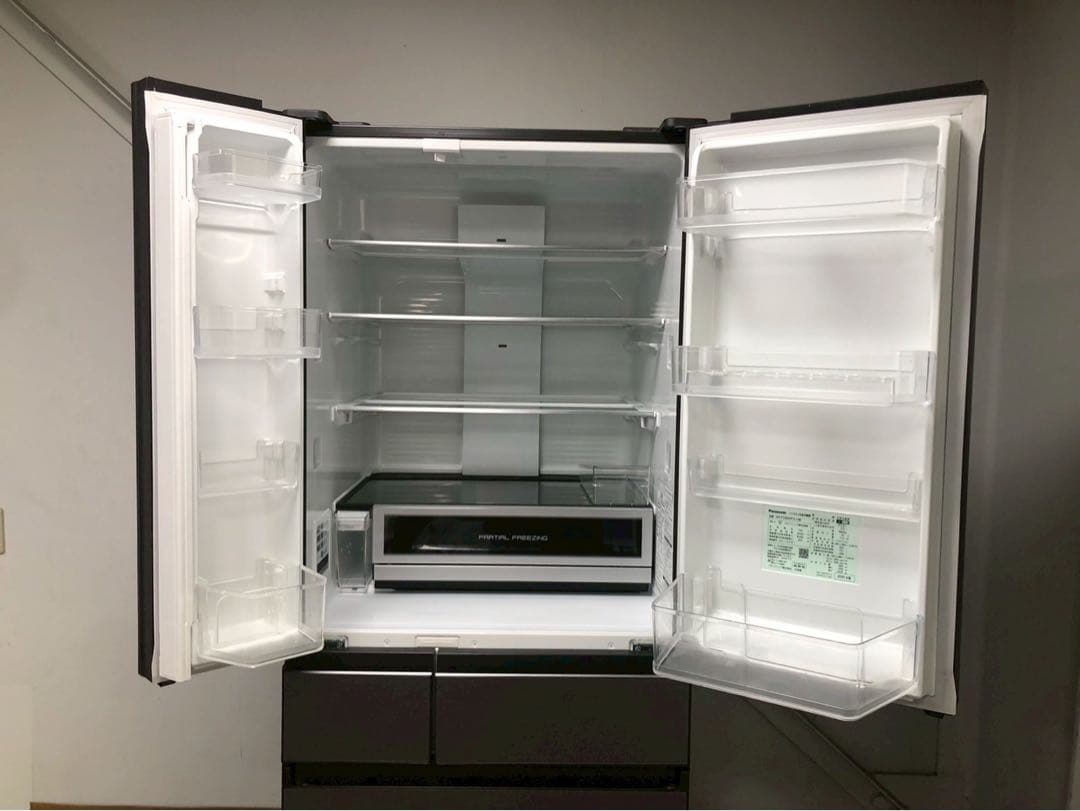 H*y様 HAパナソニック NR-F556WPX-H 6ドア冷蔵庫 550L 2