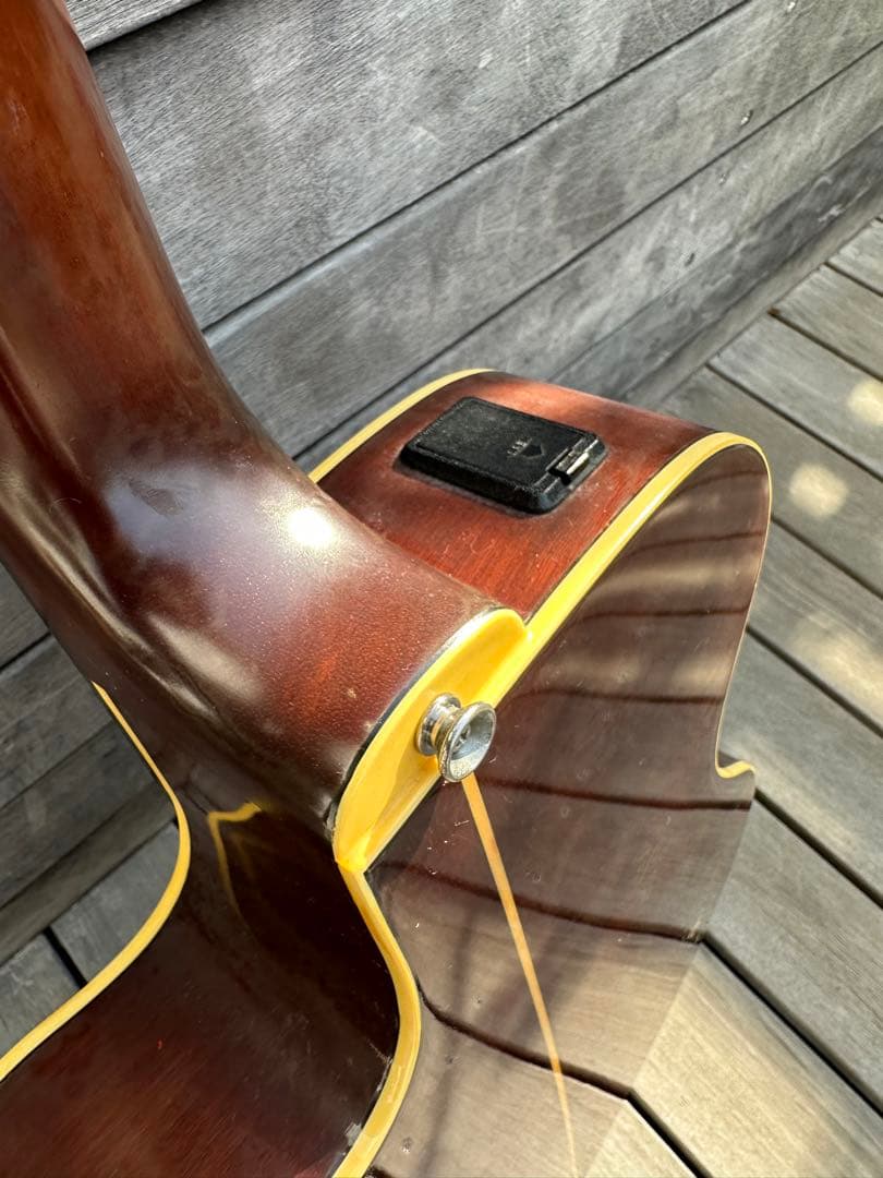 YAMAHA APX-6SAエレキギター