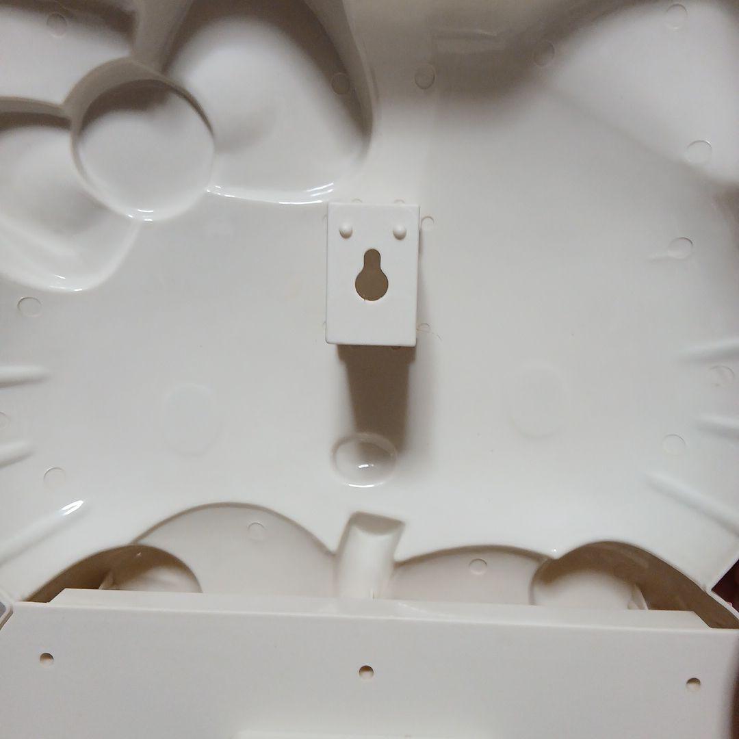 ハローキティ　リンゴ型　振子　掛け時計