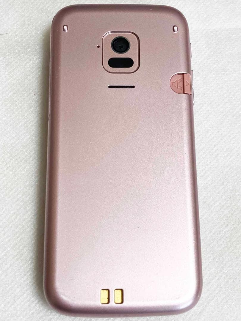 docomo F-01M らくらくホン ACアダプタ 卓上ホルダー 携帯電話