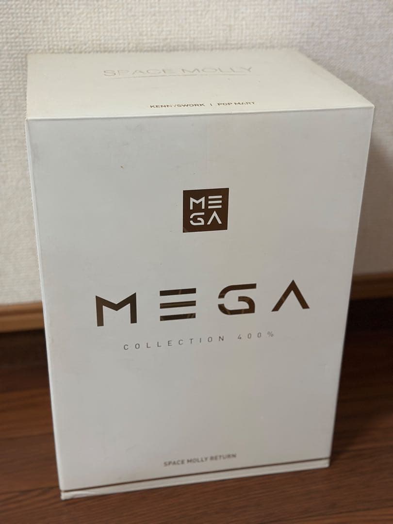 ポップマート MEGA SPACE MOLLY 400% SPACE S