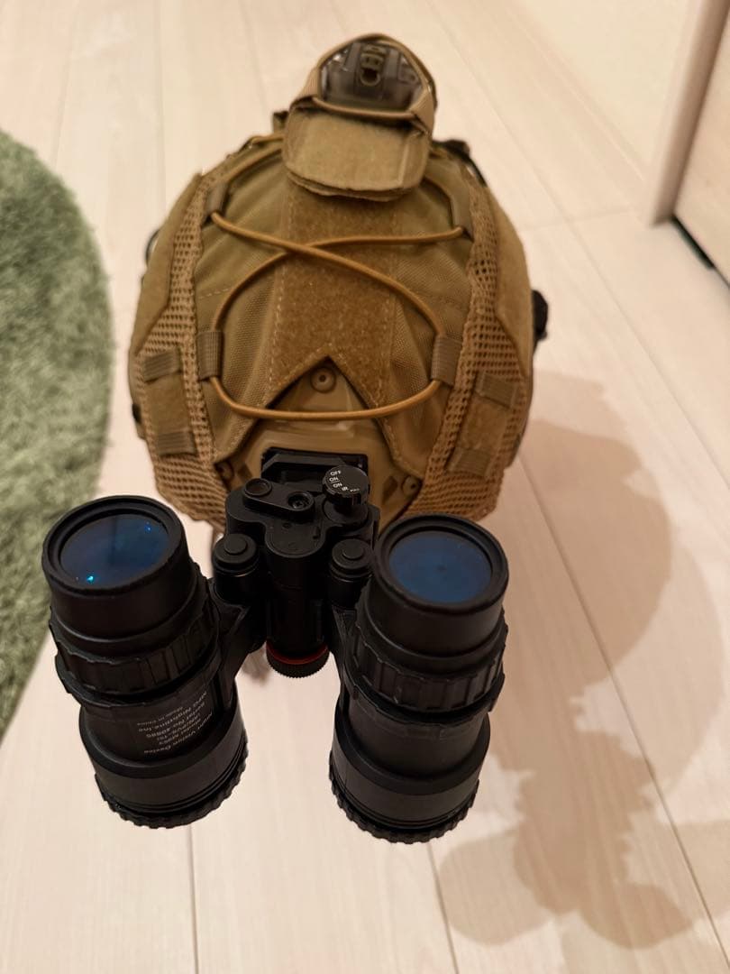 タンカラー モジュラー ヘルメット ダミーナイトビジョン、ヘッドセット付き