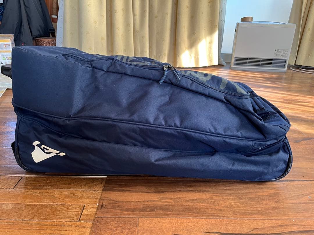Quiksilver 大型キャリーバッグ　ネイビー