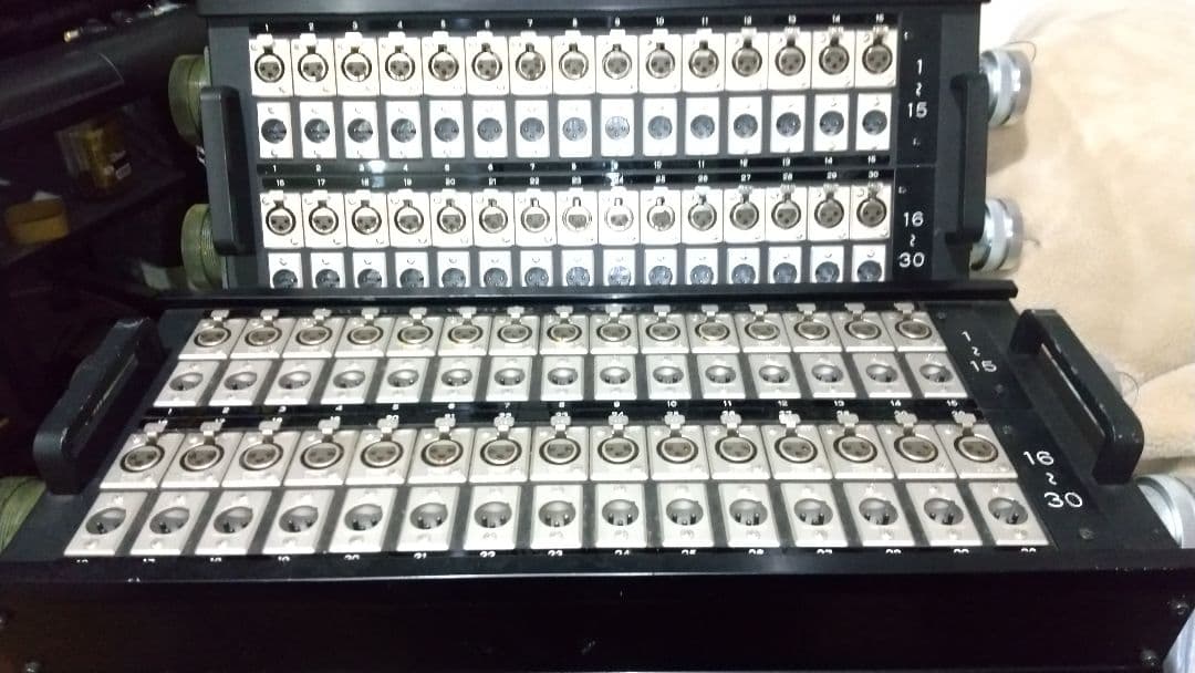 カナレ/32chマルチケーブル用ボックス/特別仕様/2台セット/美品