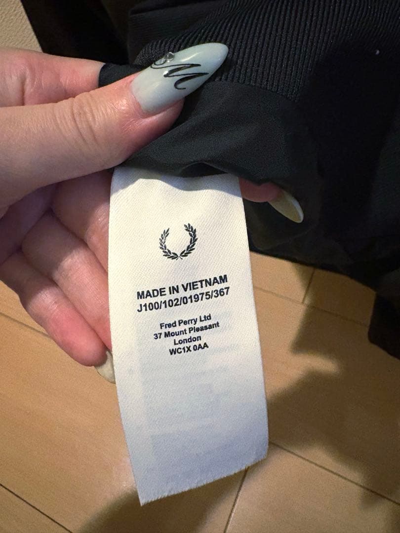 FRED PERRY ブラック ジップアップジャケット