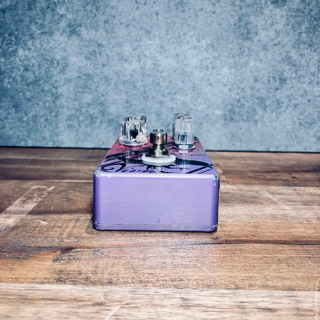 Vivie Modern Raven ギターエフェクター