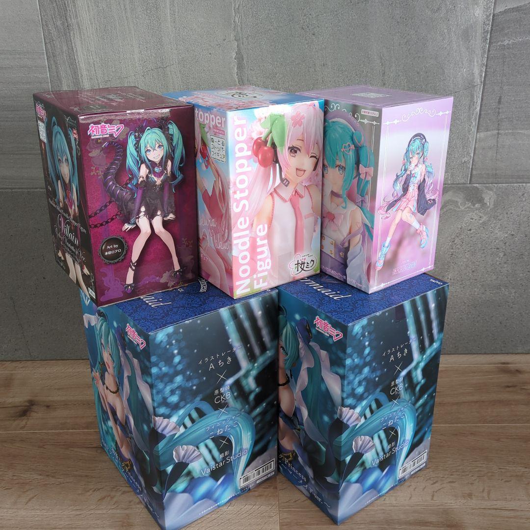 初音ミク AMP ぬーどるストッパー ・ 桜ミク ぬーどるストッパー フィギュア