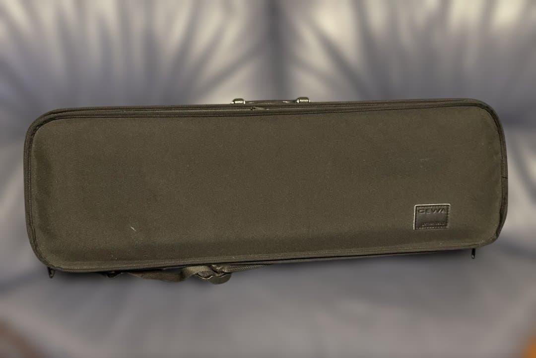 GEWA ヴァイオリンケースVenezia 4/4 黒 湿度計付弓4本収納可