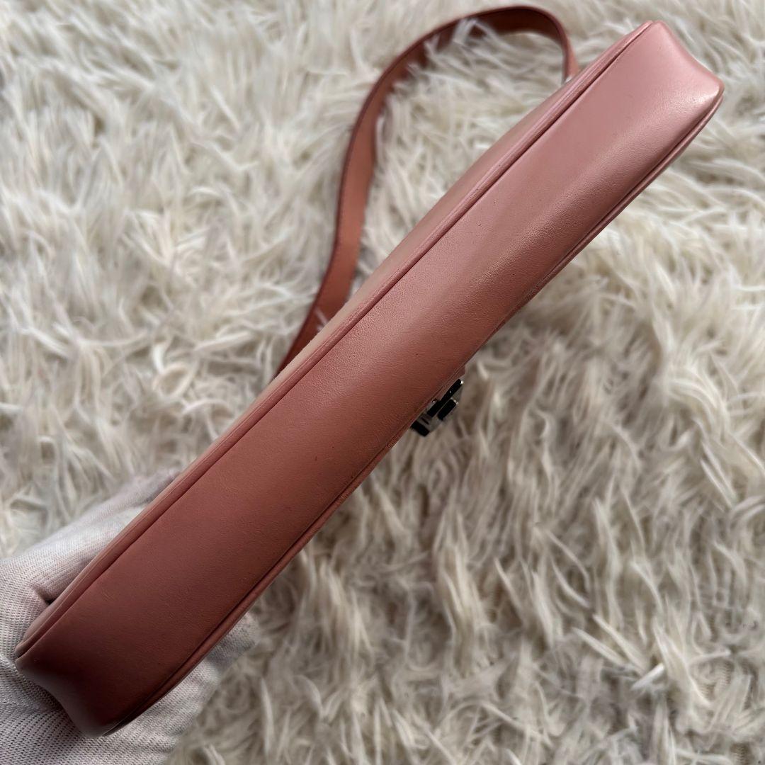 【激レア 良品】グッチ　ワンショルダーバッグ　ジャッキー　GG柄　ピンクベージュ