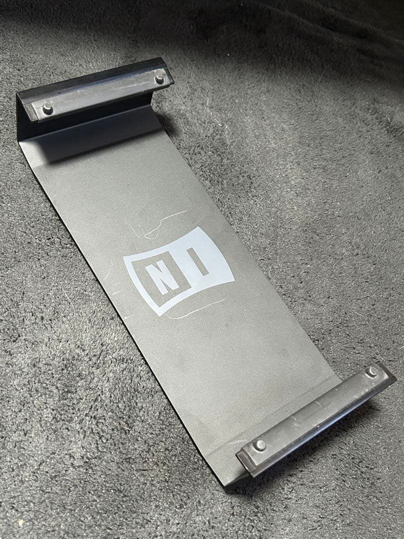 TRAKTOR KONTROL Z1 ミキシング・コントローラー おまけ付き