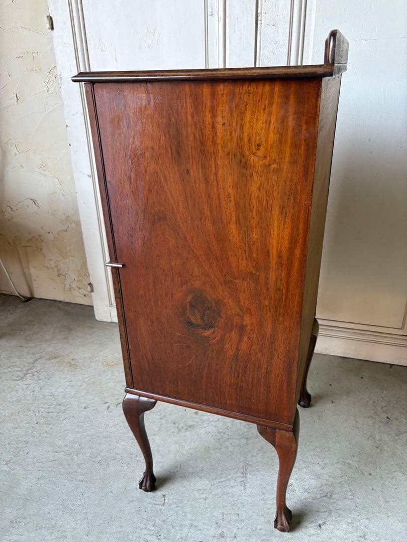 ミュージックキャビネット