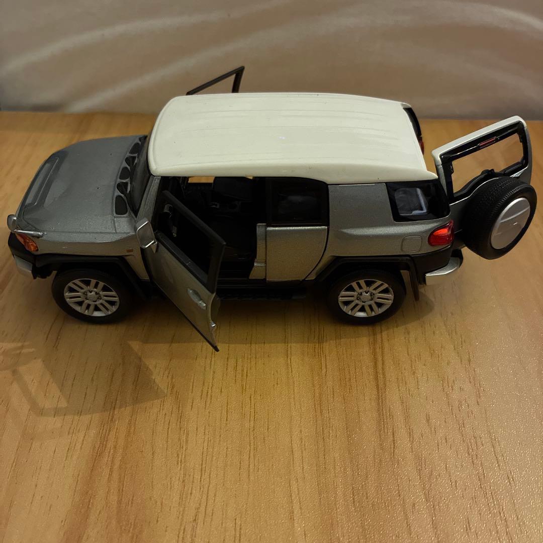 【トヨタ】FJクルーザーミニチュアモデル 非売品