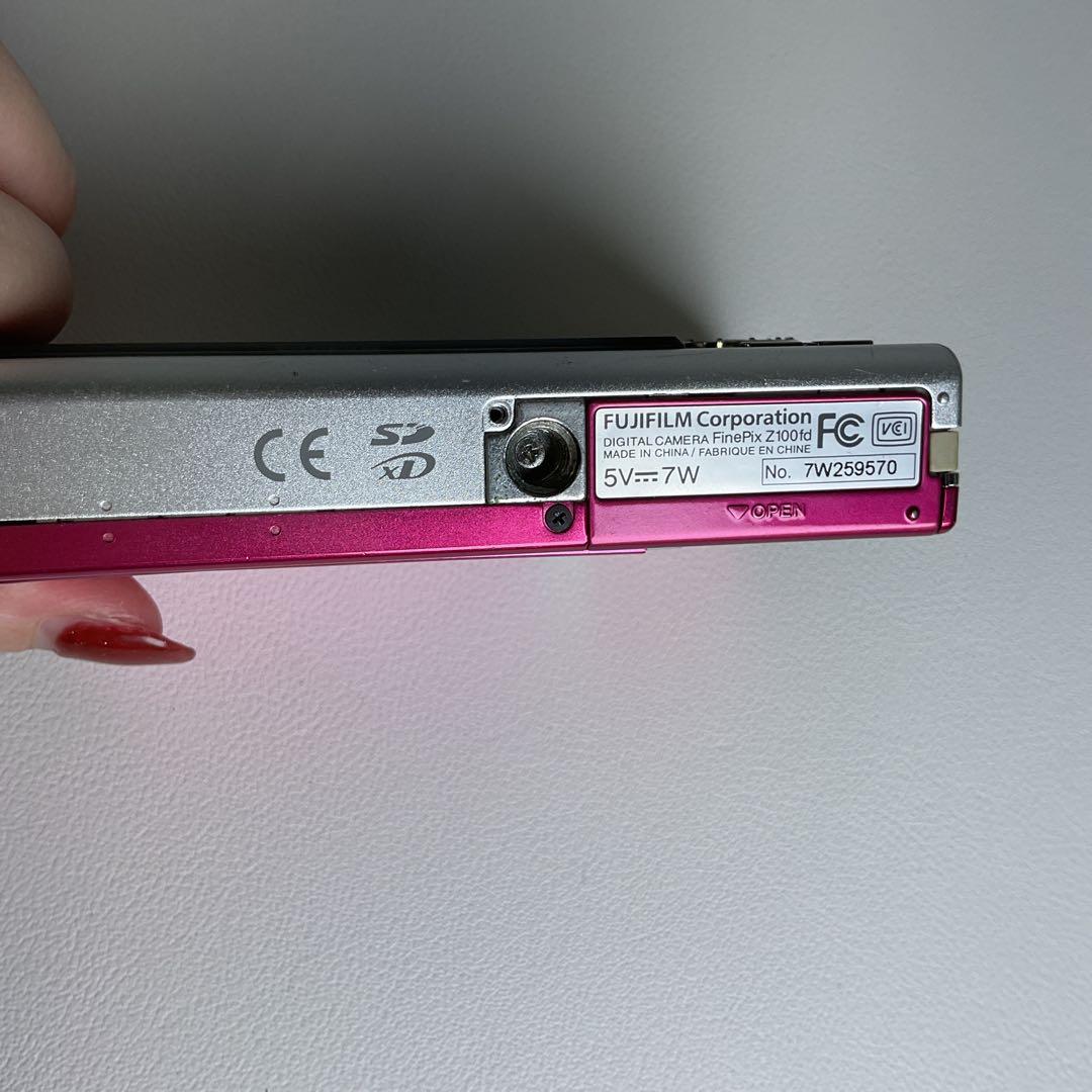 Z4126 FUJIFILM FINEPIX Z100 デジタルカメラ
