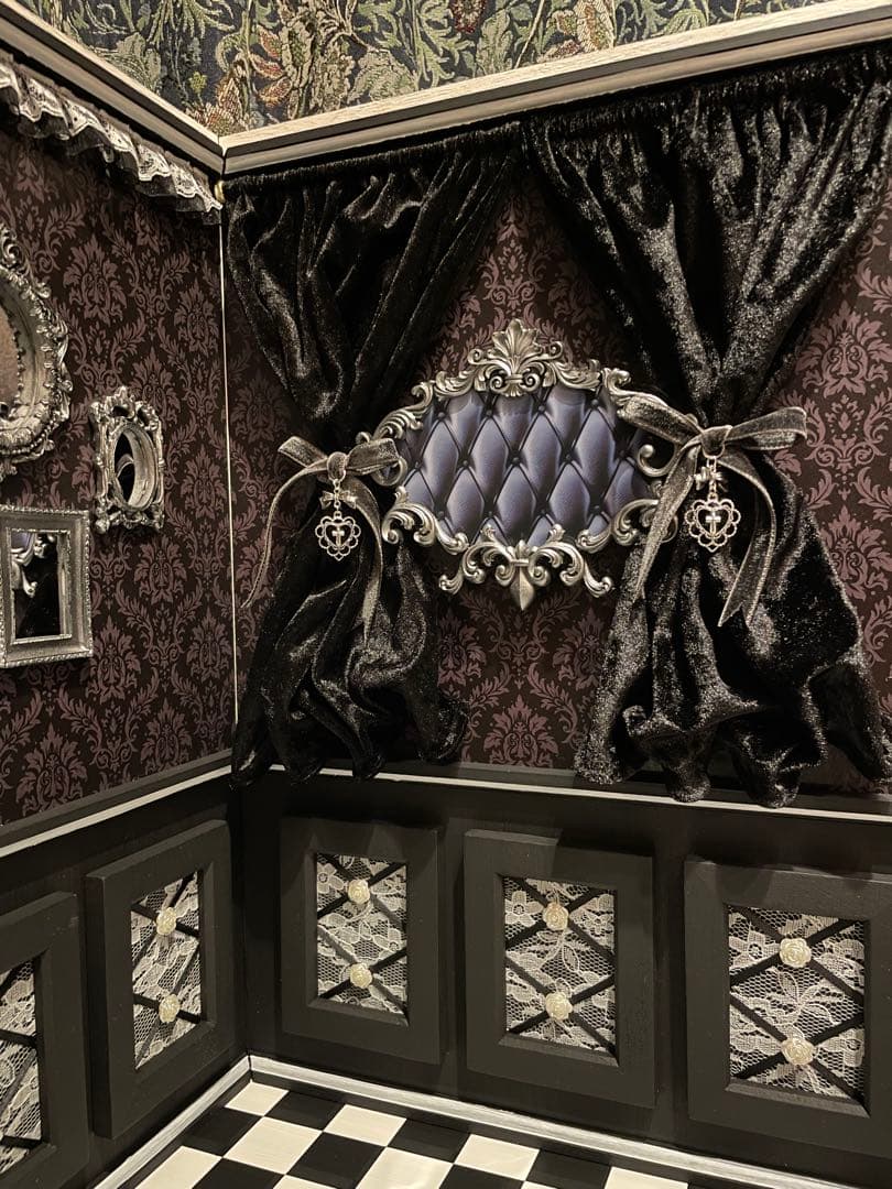 背景ボード　黒薔薇の間