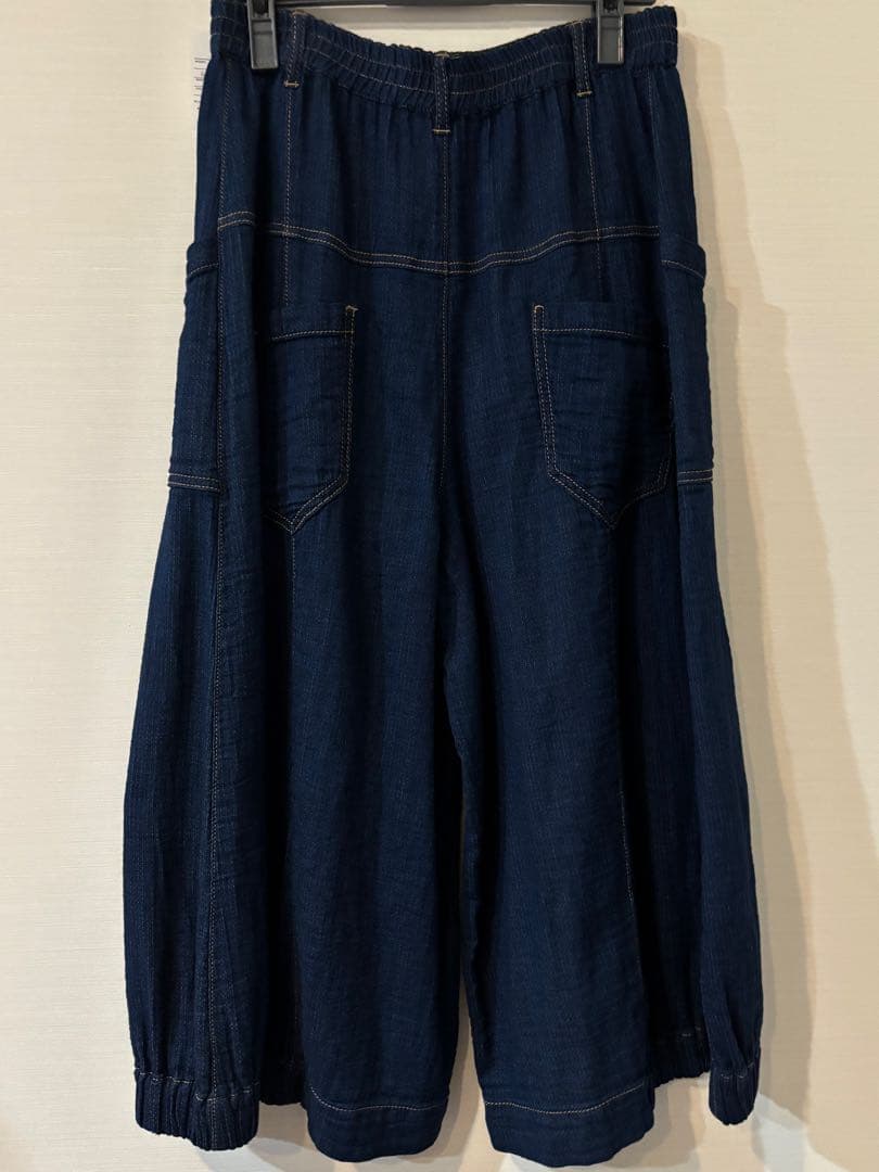 新品未使用☆センソユニコCUBE CUBEのガウチョパンツ