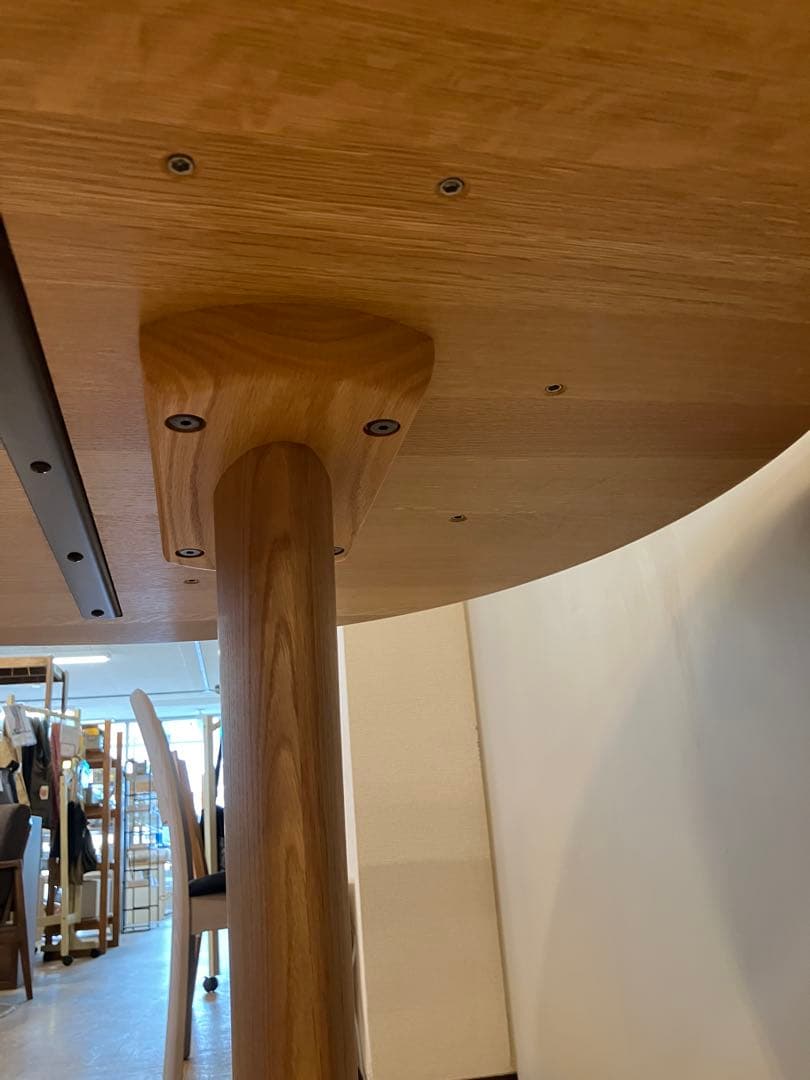 HIDA 侭豆型ホワイトオークダイニングテーブル　展示品