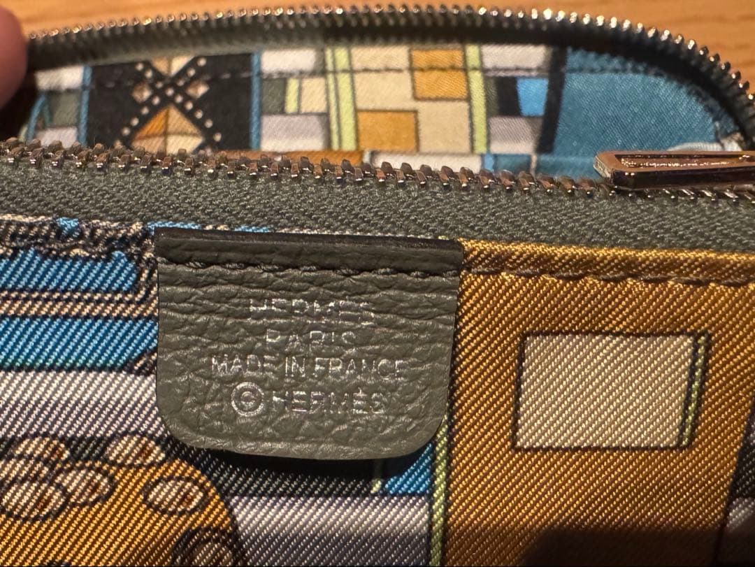 シルクインコンパクト　【HERMES】