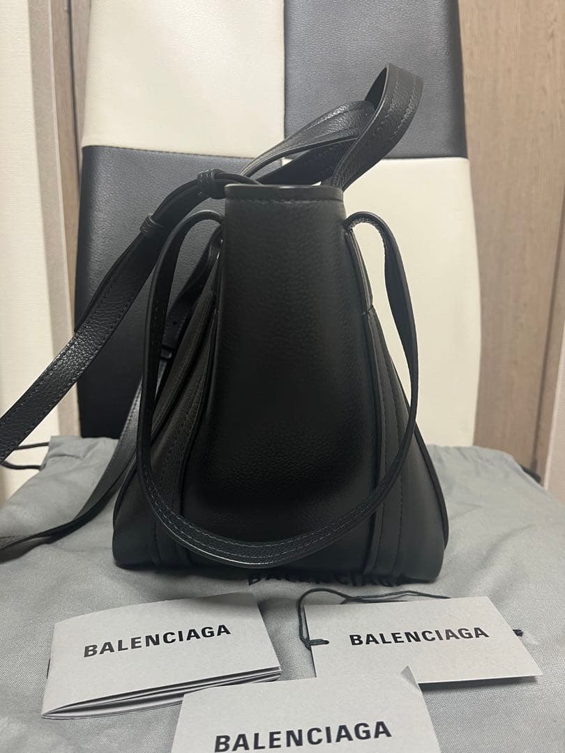 BALENCIAGA エブリディXS ノースサウストートバッグロゴトートバッグ