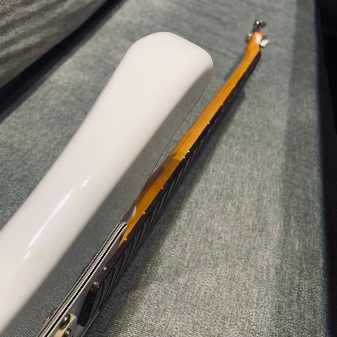 Squier by Fender Affinity ストラトキャスター 白