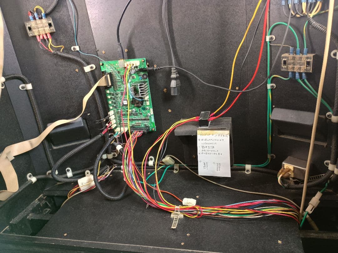 業務用ダーツマシン　ダーツライブ2 DARTSLIVE2EX-F本体