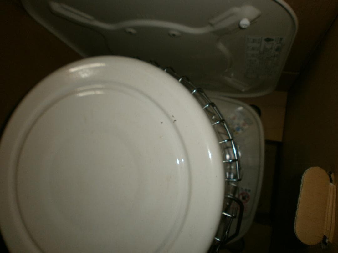 送料無料　　数回使用綺麗、コロナ SL-6６-19　 2019年