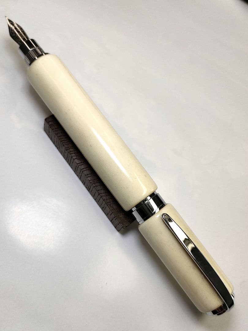 【鹿の角】グラデュエイト万年筆（極太）