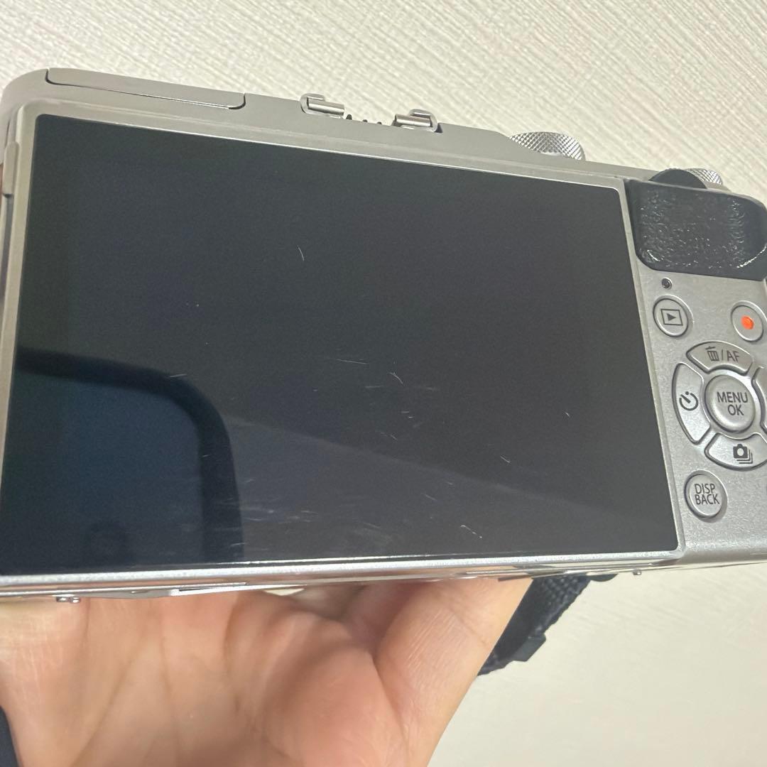 Fujifilm X-A5 ミラーレスカメラ 15-45mmレンズ付き