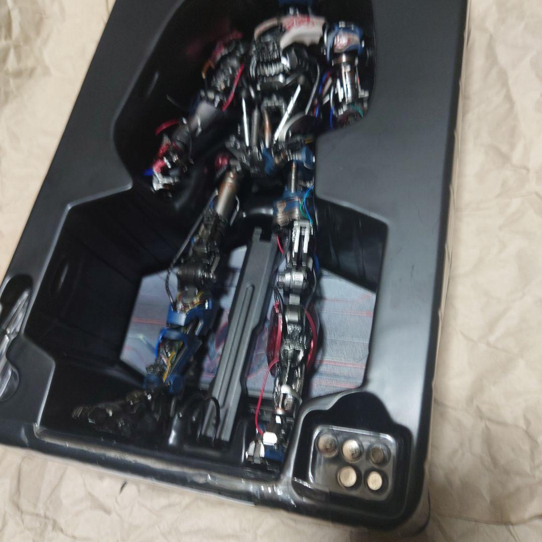 ホットトイズ　ウルトロン　アベンジャーズ　エイジ・オブ・ウルトロン　フィギュア