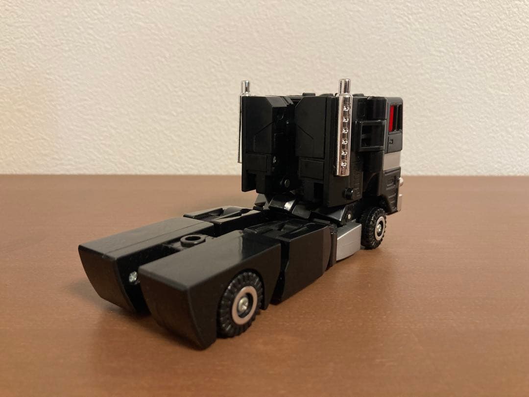 F*e様 トランスフォーマー ニュークリオンクエスト　スーパーコンボイ C-30