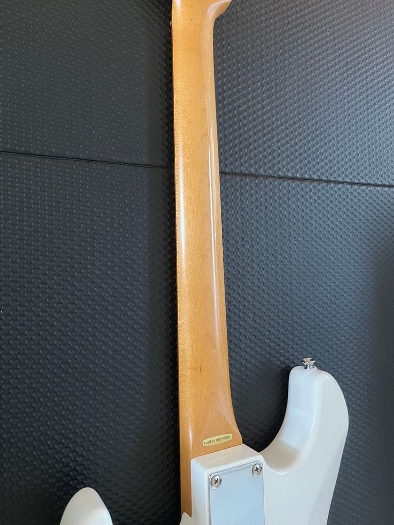 Bacchus global series ストラトタイプ