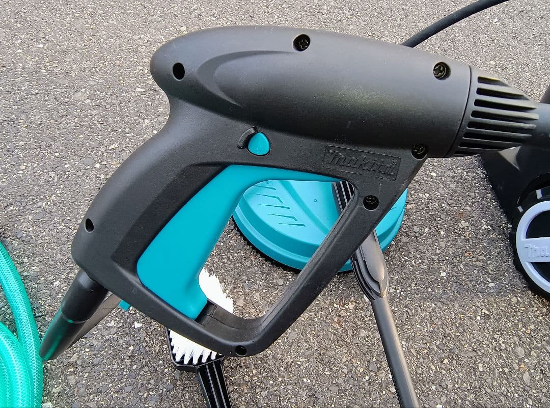 マキタ(Makita) 高圧洗浄機　MHW0800 洗車 床洗浄ブラシ付！