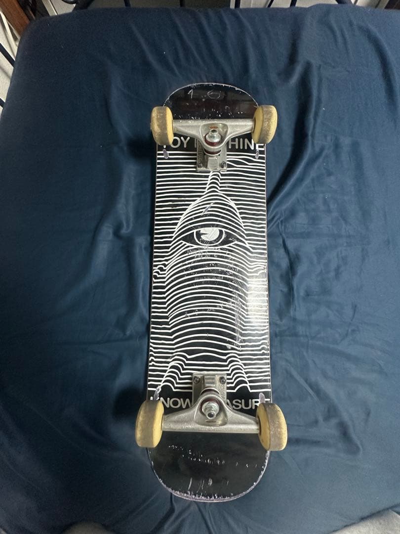 supreme コンプリートデッキ　ventureトラック