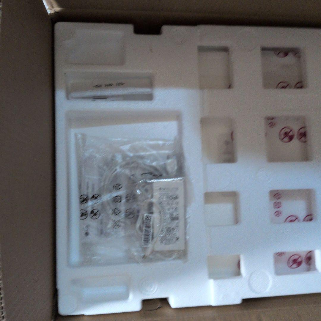 LG スマートモニター 32SR50F-W(ホワイト系)　未使用近し