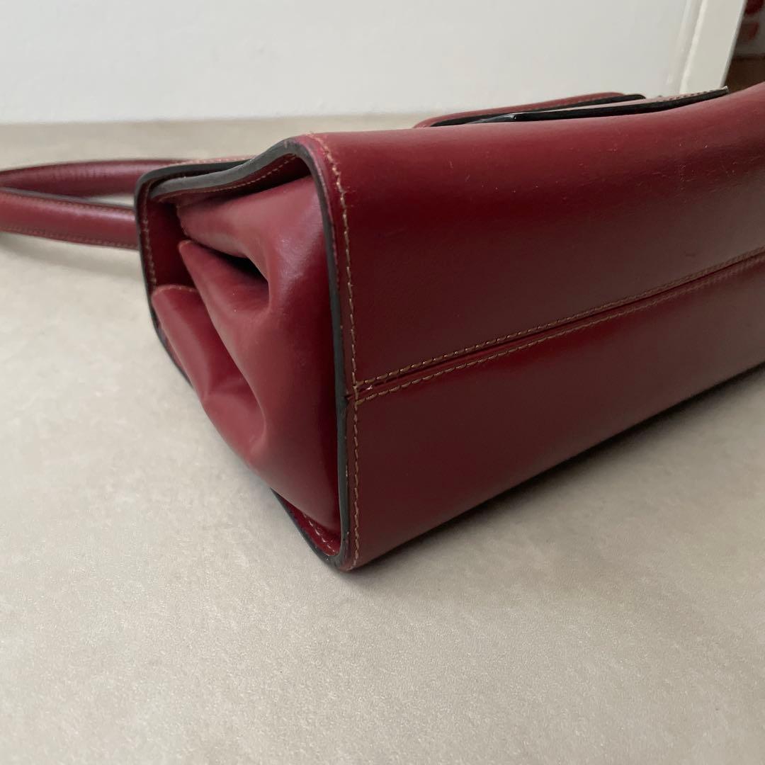 ロエベ レザー ハンドバッグ ロゴ型押し レッド ロエベ