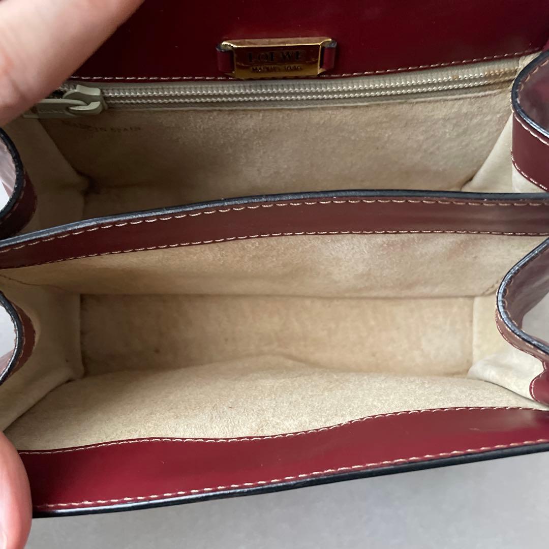 ロエベ レザー ハンドバッグ ロゴ型押し レッド ロエベ