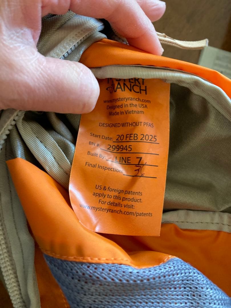 MYSTERY RANCH ベージュバックパック