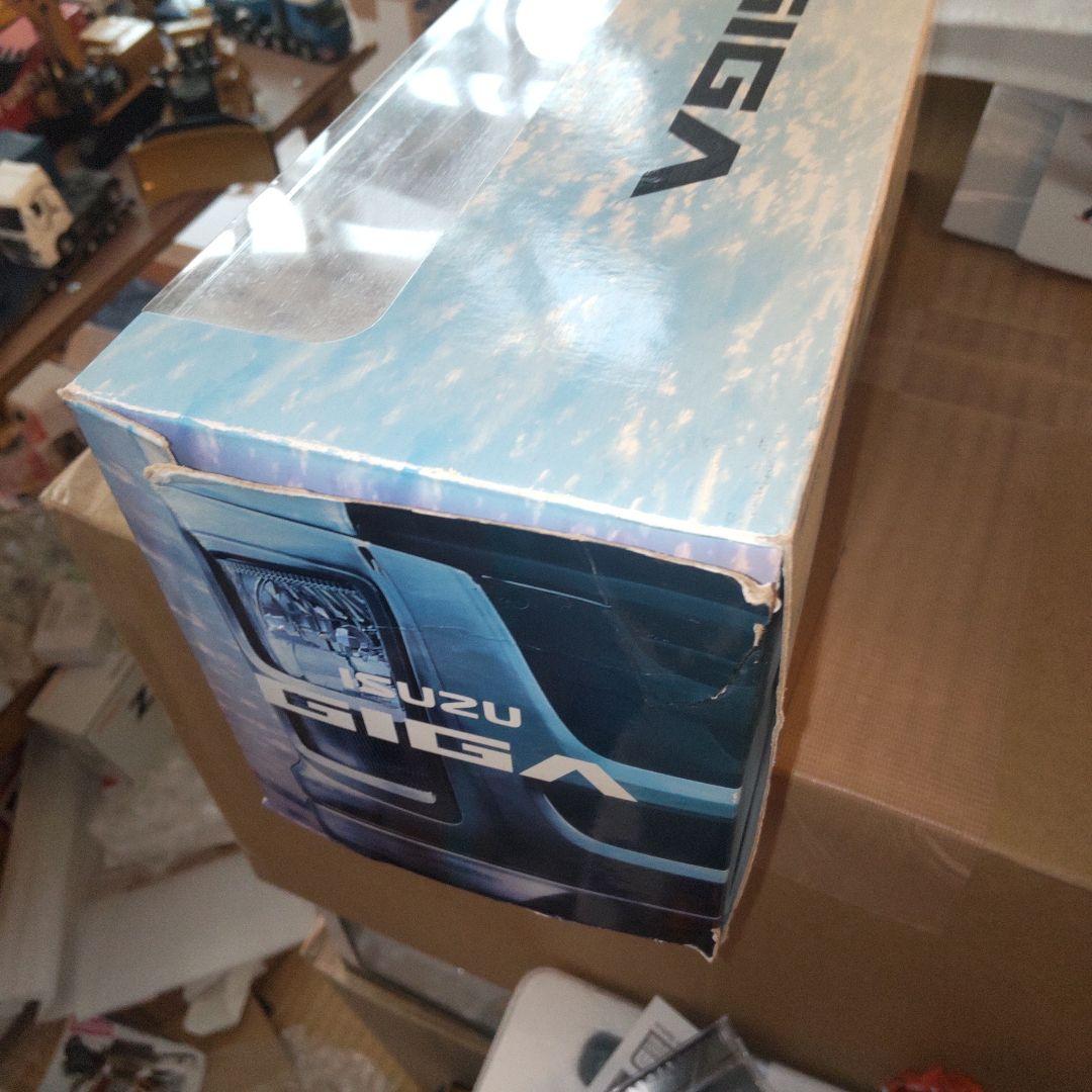 確認用　ISUZU GIGA ミニカー　1/43