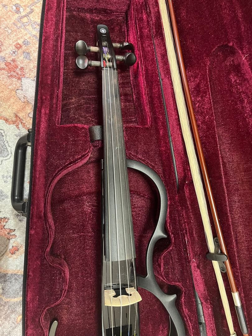 YAMAHA エレキバイオリン本体と弓 ハードケース付き