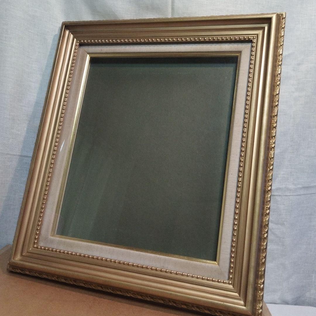 F8号　油絵　ゴールド額縁