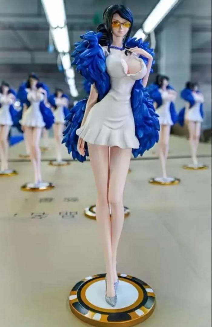 ワンピース ニコ・ロビン ガレージキット フィギュア