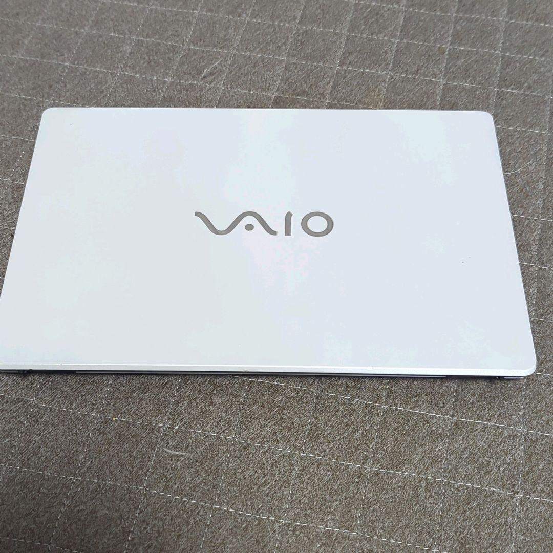 Windowsノート本体 LTE VAIO S11 VJS111D11N i5-6200U 8GB 256